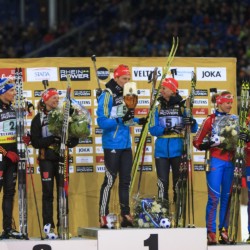 Valentina Semerenko und Sergei Semenov (#5, UKR) siegten vor Franziska Hildebrand und Erik Lesser (#2, GER) und Jana Romanova und Evgeni Garanitschev (#9, RUS)