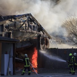 Brand einer Lagerhalle in Brock