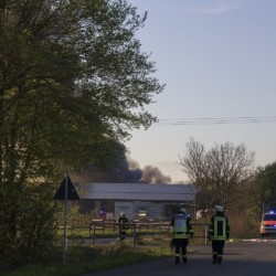 Brand einer Lagerhalle in Brock